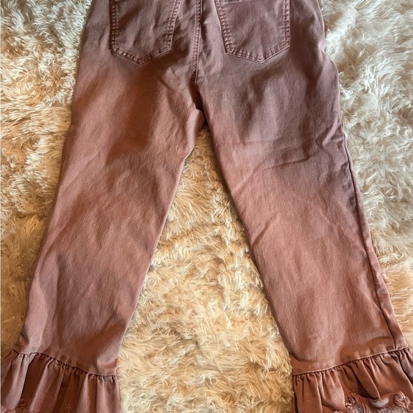 Cato Dusty Rose Pink Ruffled Capri Jeans | Cropped Fit | Size 8 - Picture 5 of 8